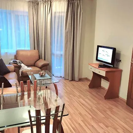Arboro Royal Plaza בורובץ
