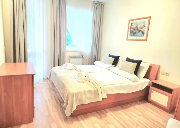 Arboro Royal Plaza *